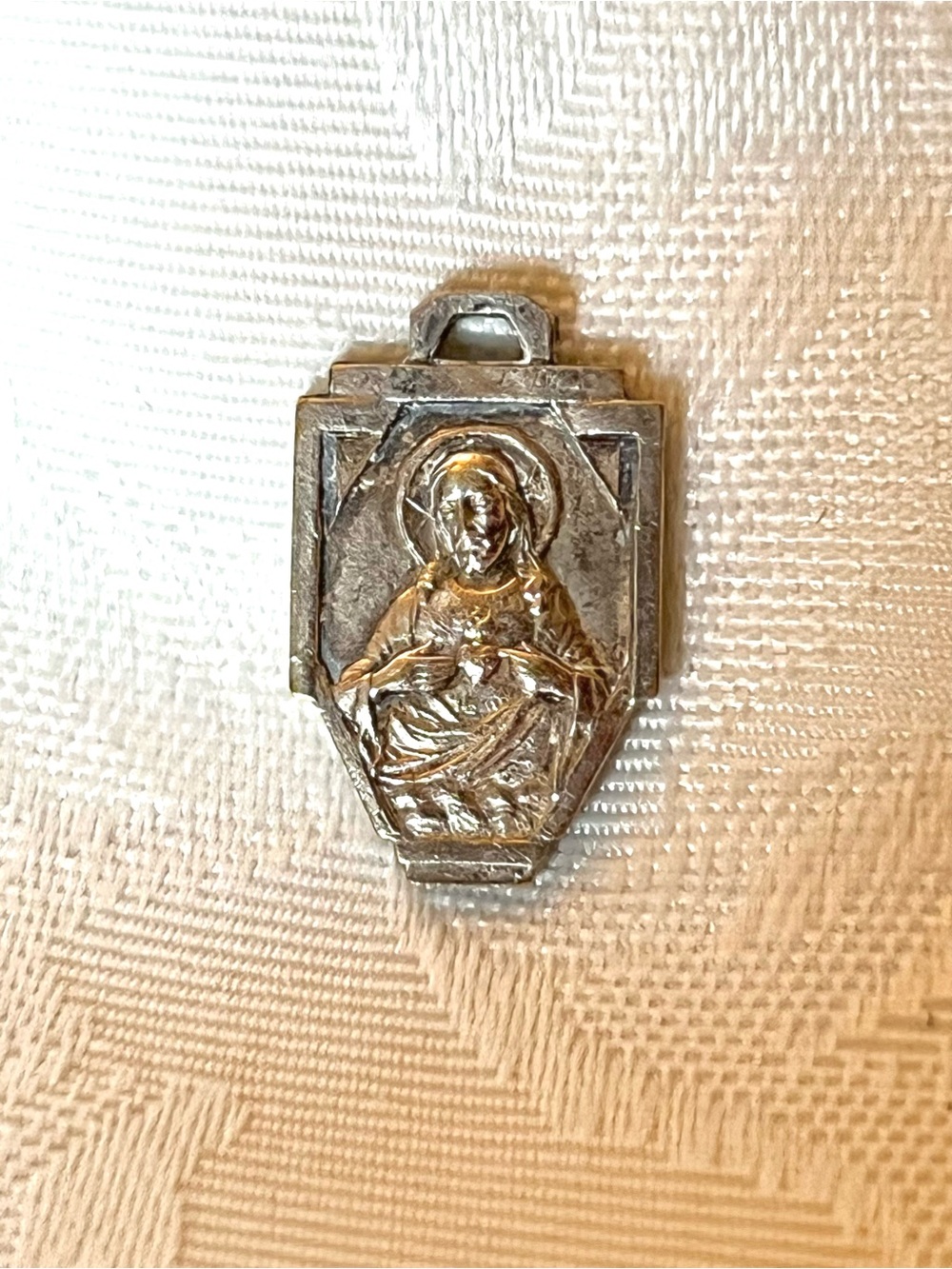✨ Vintage Art Deco Sacred Heart of Jesus Scapular Medal Pendant ✨